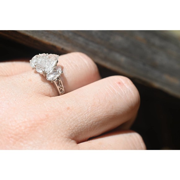 Raw crystal ring, Raw Diamond Engagement Ring, Opal Wedding Ring, Rough … - Picture 5 of 5